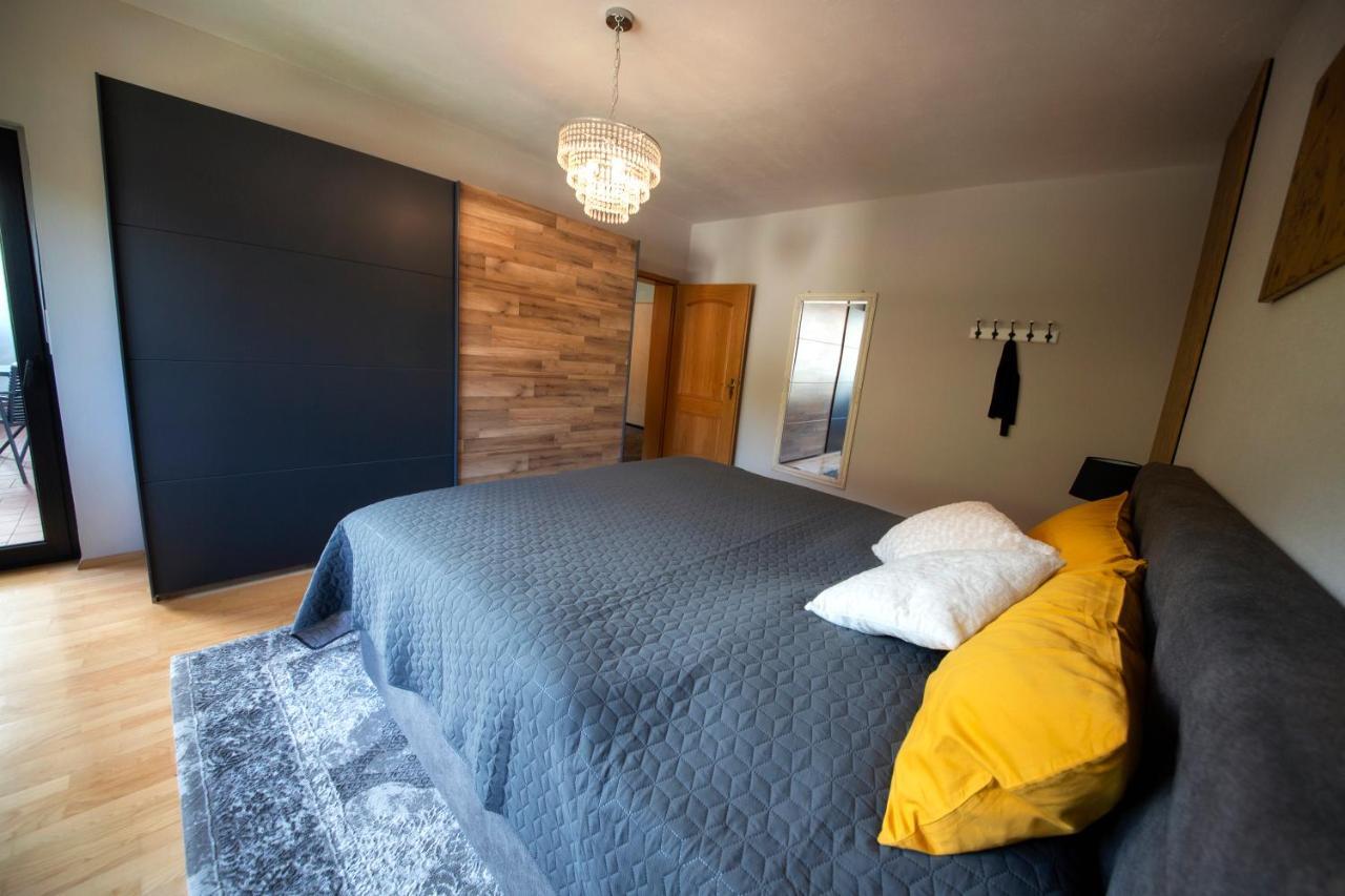 Casa Oos Apartment Rockeskyll Bagian luar foto